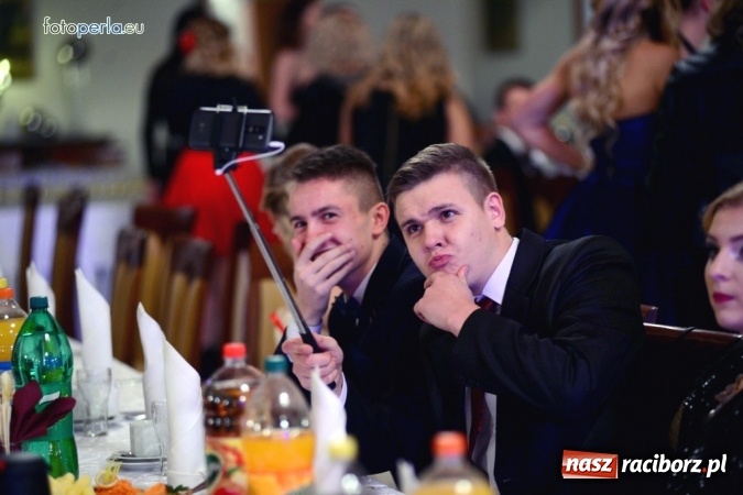 Zdjęcie w galerii na portalu naszraciborz.pl: To była szalona noc maturzystów ZSOMS wiadomości z regionu