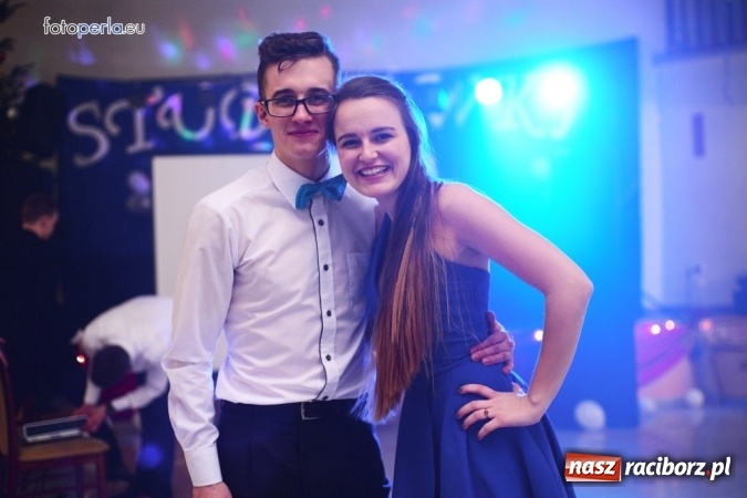 Zdjęcie w galerii na portalu naszraciborz.pl: To była szalona noc maturzystów ZSOMS wiadomości z regionu