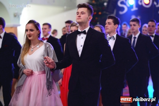 Zdjęcie w galerii na portalu naszraciborz.pl: To była szalona noc maturzystów ZSOMS wiadomości z regionu