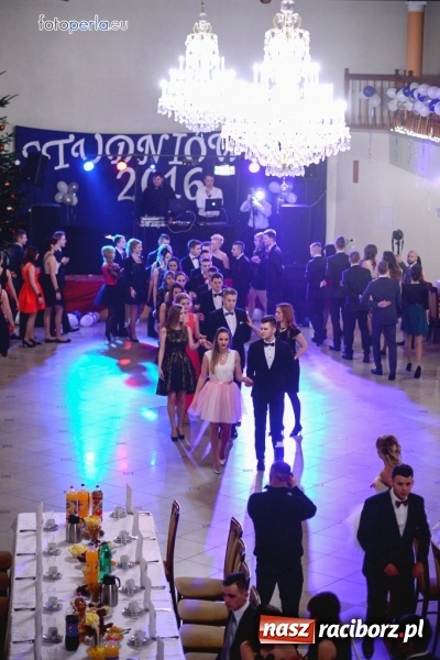 Zdjęcie w galerii na portalu naszraciborz.pl: To była szalona noc maturzystów ZSOMS wiadomości z regionu