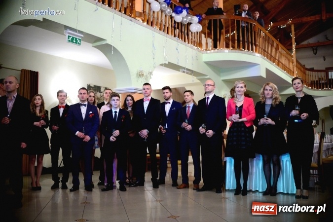 Zdjęcie w galerii na portalu naszraciborz.pl: To była szalona noc maturzystów ZSOMS wiadomości z regionu