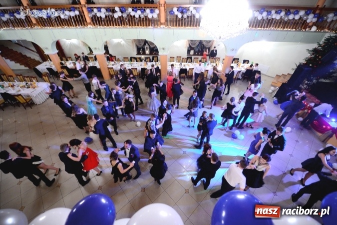 Zdjęcie w galerii na portalu naszraciborz.pl: To była szalona noc maturzystów ZSOMS wiadomości z regionu