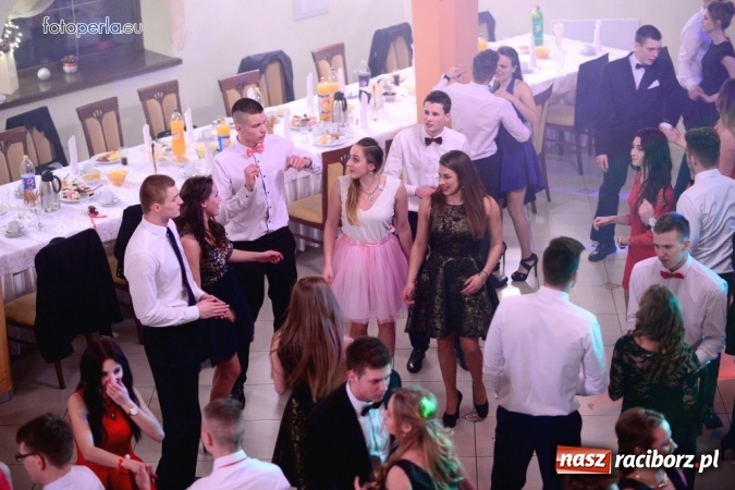 Zdjęcie w galerii na portalu naszraciborz.pl: To była szalona noc maturzystów ZSOMS wiadomości z regionu