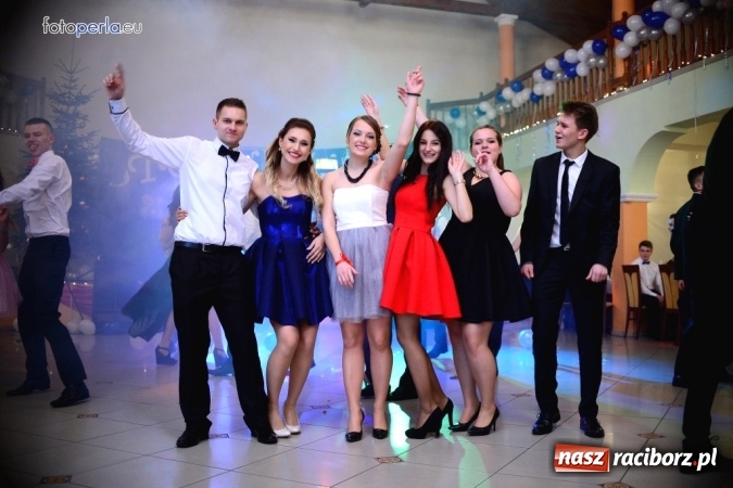 Zdjęcie w galerii na portalu naszraciborz.pl: To była szalona noc maturzystów ZSOMS wiadomości z regionu