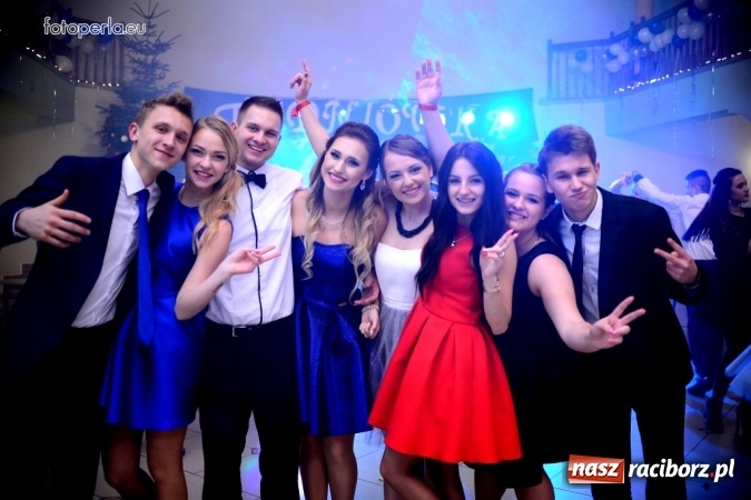 Zdjęcie w galerii na portalu naszraciborz.pl: To była szalona noc maturzystów ZSOMS wiadomości z regionu