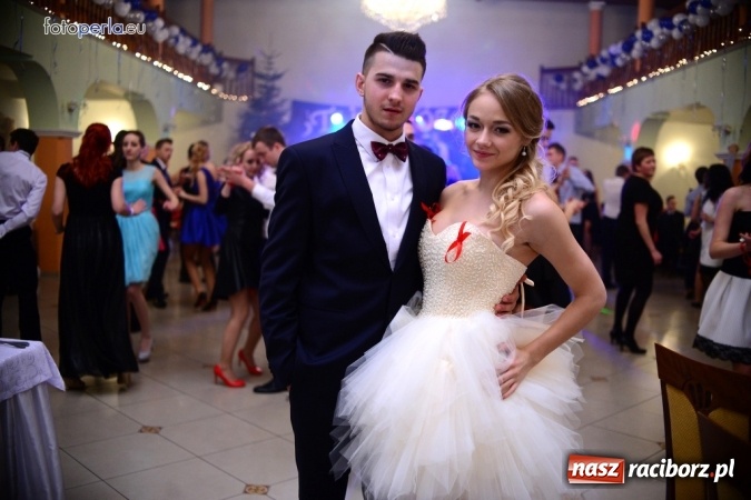 Zdjęcie w galerii na portalu naszraciborz.pl: To była szalona noc maturzystów ZSOMS wiadomości z regionu