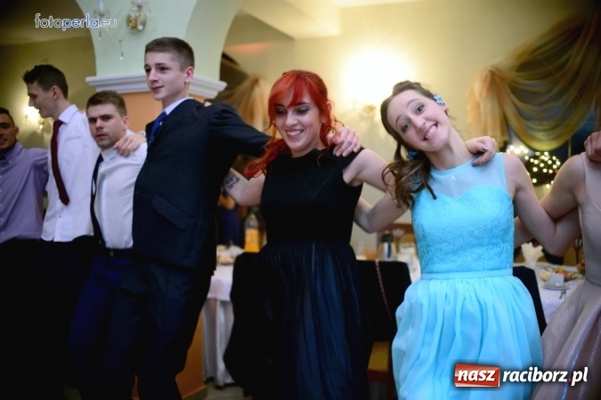 Zdjęcie w galerii na portalu naszraciborz.pl: To była szalona noc maturzystów ZSOMS wiadomości z regionu