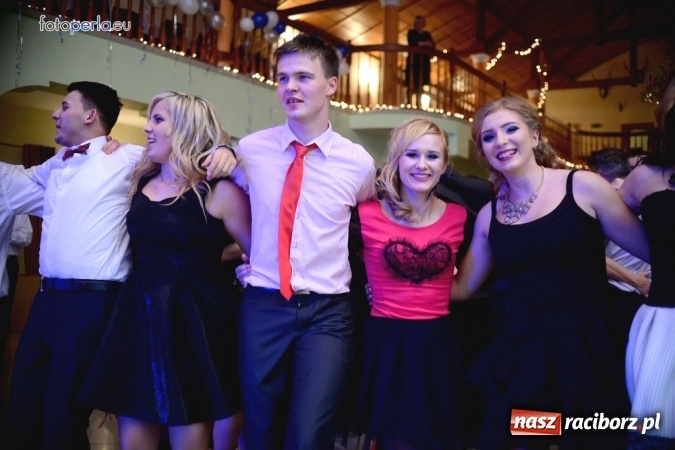 Zdjęcie w galerii na portalu naszraciborz.pl: To była szalona noc maturzystów ZSOMS wiadomości z regionu