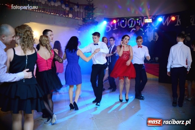 Zdjęcie w galerii na portalu naszraciborz.pl: To była szalona noc maturzystów ZSOMS wiadomości z regionu