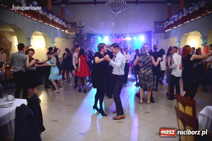 Zdjęcie w galerii na portalu naszraciborz.pl: To była szalona noc maturzystów ZSOMS wiadomości z regionu