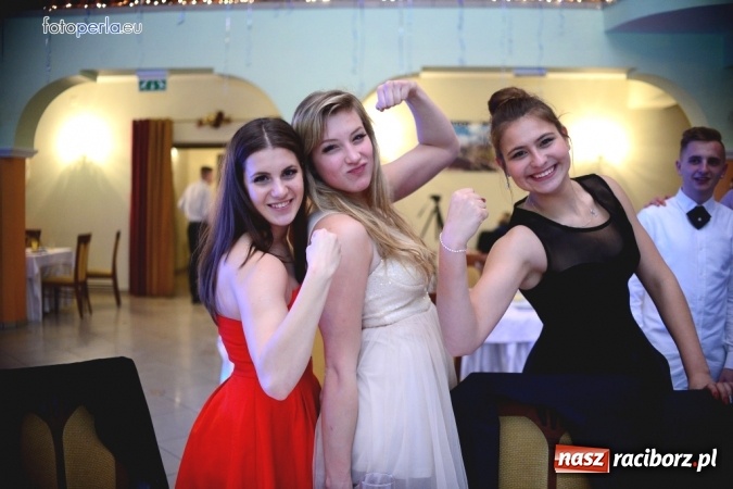 Zdjęcie w galerii na portalu naszraciborz.pl: To była szalona noc maturzystów ZSOMS wiadomości z regionu