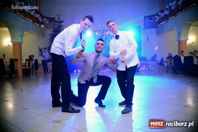 Zdjęcie w galerii na portalu naszraciborz.pl: To była szalona noc maturzystów ZSOMS wiadomości z regionu