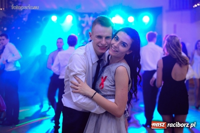 Zdjęcie w galerii na portalu naszraciborz.pl: To była szalona noc maturzystów ZSOMS wiadomości z regionu