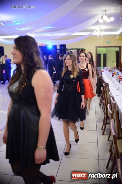 Zdjęcie w galerii na portalu naszraciborz.pl: W Anielskim Młynie, czyli bal maturalny Budowlanki wiadomości z regionu
