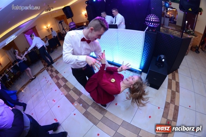 Zdjęcie w galerii na portalu naszraciborz.pl: W Anielskim Młynie, czyli bal maturalny Budowlanki wiadomości z regionu