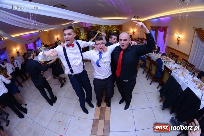 Zdjęcie w galerii na portalu naszraciborz.pl: W Anielskim Młynie, czyli bal maturalny Budowlanki wiadomości z regionu