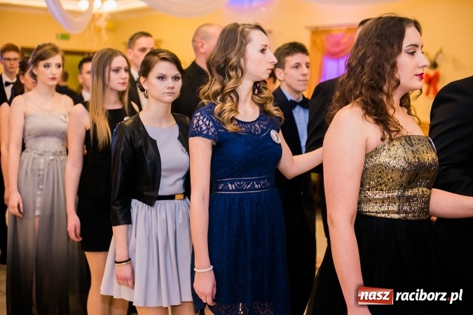 Zdjęcie w galerii na portalu naszraciborz.pl: Bal maturalny raciborskiej Budowlanki wiadomości z regionu