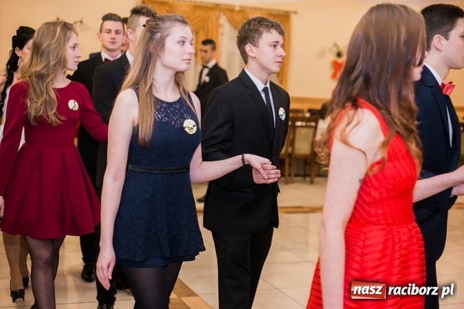 Zdjęcie w galerii na portalu naszraciborz.pl: Bal maturalny raciborskiej Budowlanki wiadomości z regionu