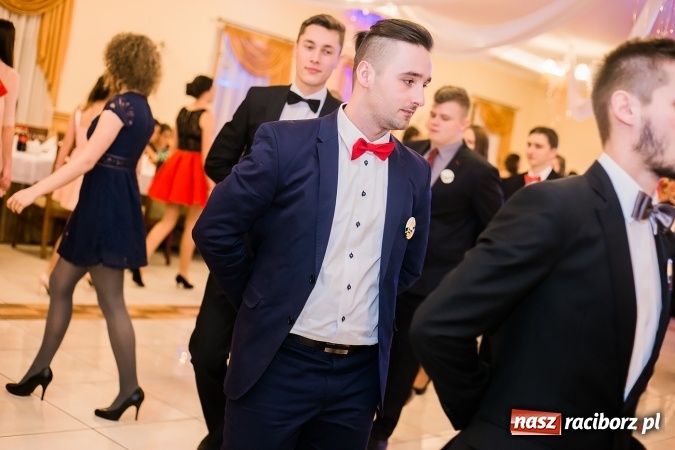 Zdjęcie w galerii na portalu naszraciborz.pl: Bal maturalny raciborskiej Budowlanki wiadomości z regionu