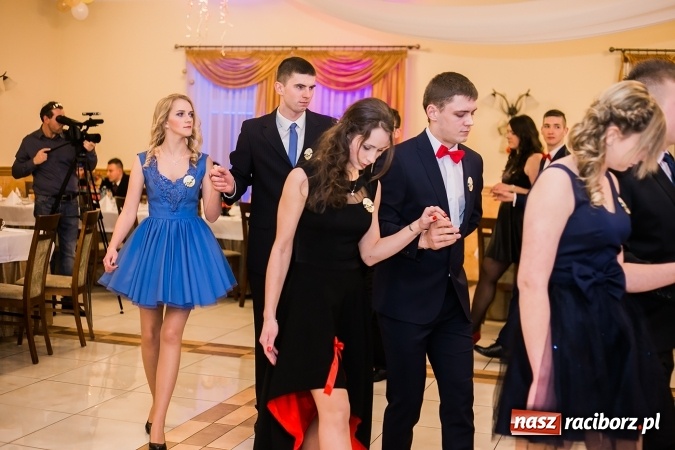 Zdjęcie w galerii na portalu naszraciborz.pl: Bal maturalny raciborskiej Budowlanki wiadomości z regionu