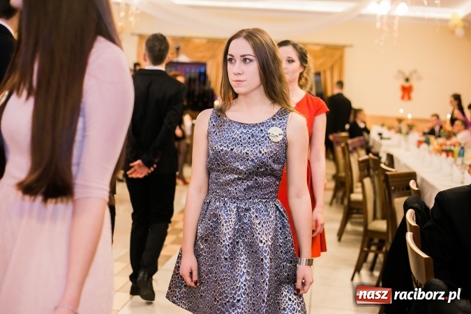 Zdjęcie w galerii na portalu naszraciborz.pl: Bal maturalny raciborskiej Budowlanki wiadomości z regionu