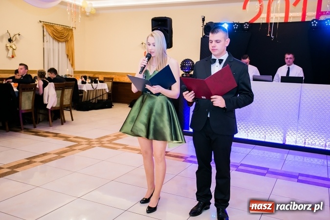 Zdjęcie w galerii na portalu naszraciborz.pl: Bal maturalny raciborskiej Budowlanki wiadomości z regionu