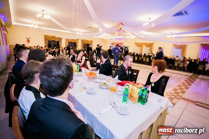 Zdjęcie w galerii na portalu naszraciborz.pl: Bal maturalny raciborskiej Budowlanki wiadomości z regionu