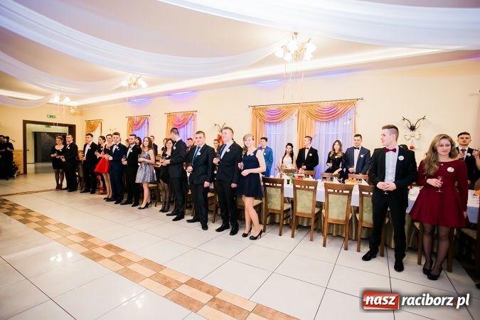 Zdjęcie w galerii na portalu naszraciborz.pl: Bal maturalny raciborskiej Budowlanki wiadomości z regionu