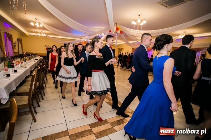Zdjęcie w galerii na portalu naszraciborz.pl: Bal maturalny raciborskiej Budowlanki wiadomości z regionu