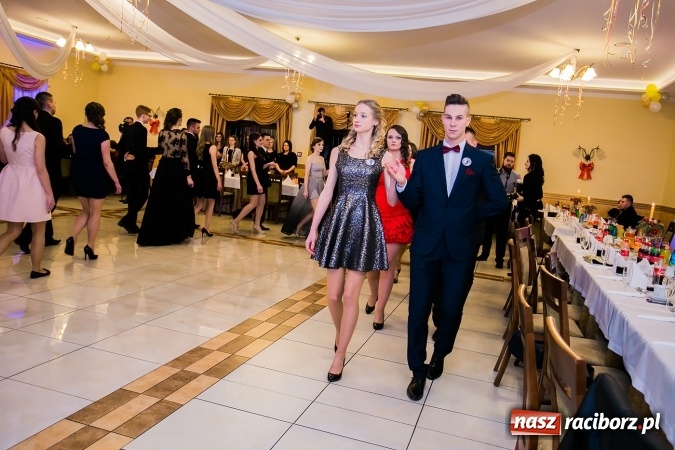 Zdjęcie w galerii na portalu naszraciborz.pl: Bal maturalny raciborskiej Budowlanki wiadomości z regionu