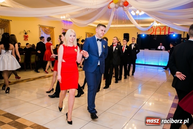 Zdjęcie w galerii na portalu naszraciborz.pl: Bal maturalny raciborskiej Budowlanki wiadomości z regionu