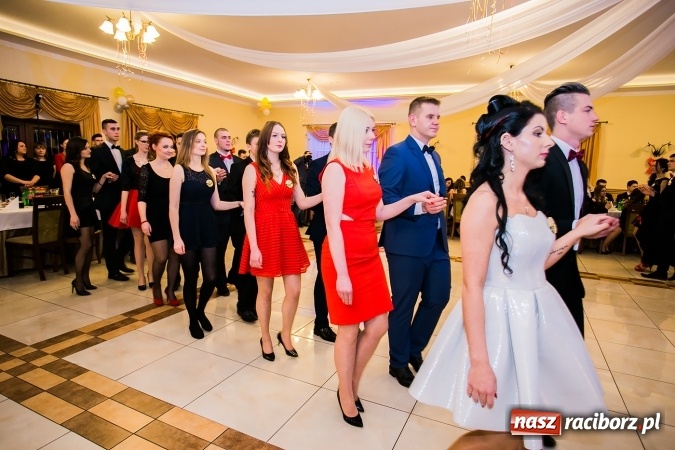 Zdjęcie w galerii na portalu naszraciborz.pl: Bal maturalny raciborskiej Budowlanki wiadomości z regionu