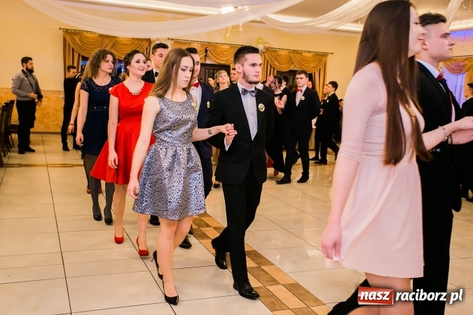 Zdjęcie w galerii na portalu naszraciborz.pl: Bal maturalny raciborskiej Budowlanki wiadomości z regionu