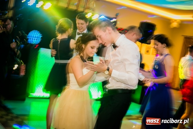 Zdjęcie w galerii na portalu naszraciborz.pl: Bal maturalny raciborskiej Budowlanki wiadomości z regionu