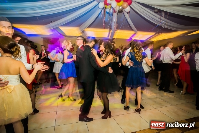 Zdjęcie w galerii na portalu naszraciborz.pl: Bal maturalny raciborskiej Budowlanki wiadomości z regionu