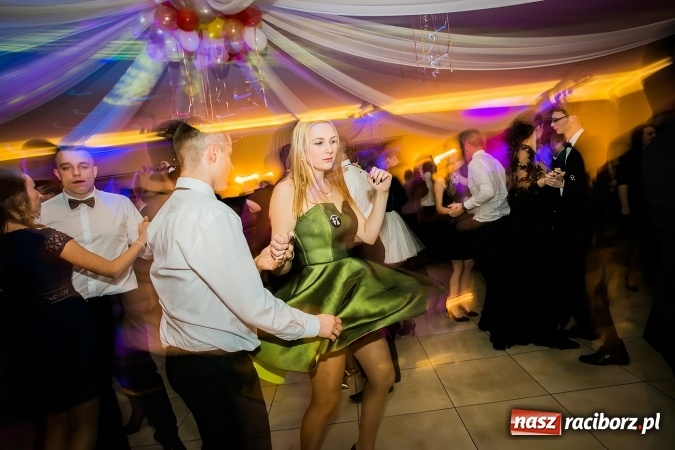 Zdjęcie w galerii na portalu naszraciborz.pl: Bal maturalny raciborskiej Budowlanki wiadomości z regionu