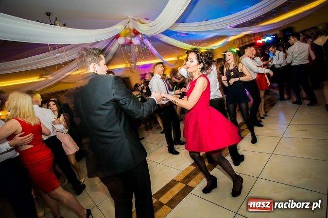 Zdjęcie w galerii na portalu naszraciborz.pl: Bal maturalny raciborskiej Budowlanki wiadomości z regionu