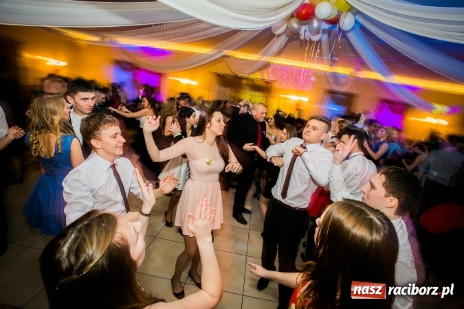 Zdjęcie w galerii na portalu naszraciborz.pl: Bal maturalny raciborskiej Budowlanki wiadomości z regionu