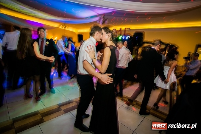 Zdjęcie w galerii na portalu naszraciborz.pl: Bal maturalny raciborskiej Budowlanki wiadomości z regionu