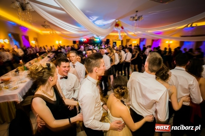 Zdjęcie w galerii na portalu naszraciborz.pl: Bal maturalny raciborskiej Budowlanki wiadomości z regionu