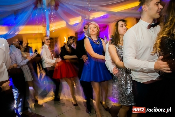 Zdjęcie w galerii na portalu naszraciborz.pl: Bal maturalny raciborskiej Budowlanki wiadomości z regionu