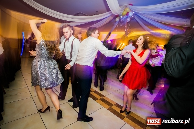 Zdjęcie w galerii na portalu naszraciborz.pl: Bal maturalny raciborskiej Budowlanki wiadomości z regionu