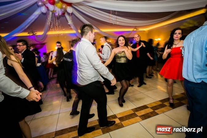 Zdjęcie w galerii na portalu naszraciborz.pl: Bal maturalny raciborskiej Budowlanki wiadomości z regionu