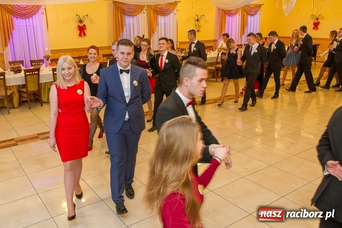 Zdjęcie w galerii na portalu naszraciborz.pl: Bal maturalny raciborskiej Budowlanki wiadomości z regionu
