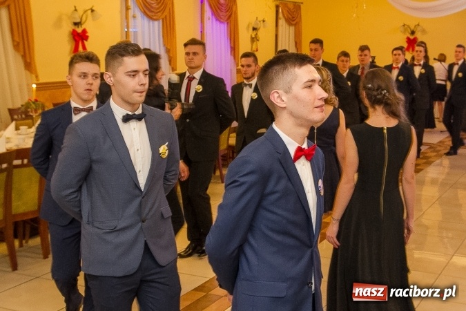 Zdjęcie w galerii na portalu naszraciborz.pl: Bal maturalny raciborskiej Budowlanki wiadomości z regionu