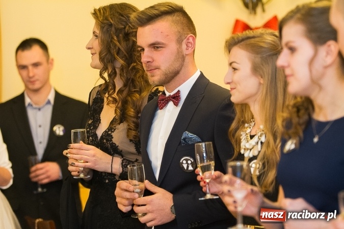 Zdjęcie w galerii na portalu naszraciborz.pl: Bal maturalny raciborskiej Budowlanki wiadomości z regionu