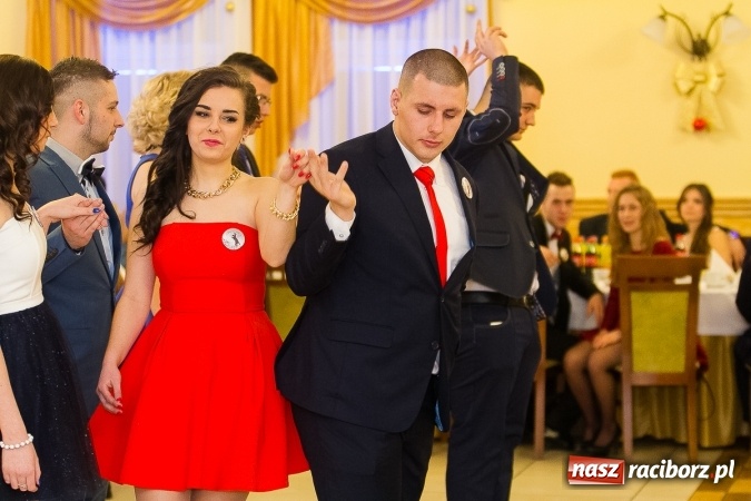 Zdjęcie w galerii na portalu naszraciborz.pl: Bal maturalny raciborskiej Budowlanki wiadomości z regionu