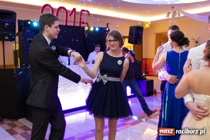 Zdjęcie w galerii na portalu naszraciborz.pl: Bal maturalny raciborskiej Budowlanki wiadomości z regionu