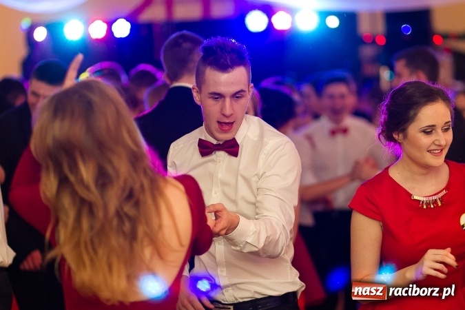 Zdjęcie w galerii na portalu naszraciborz.pl: Bal maturalny raciborskiej Budowlanki wiadomości z regionu