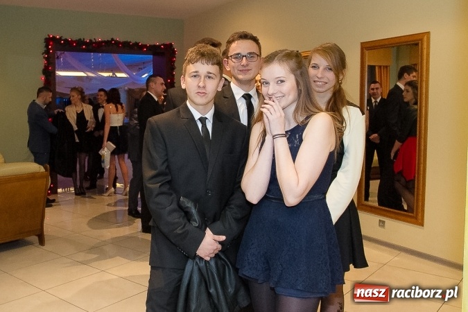 Zdjęcie w galerii na portalu naszraciborz.pl: Bal maturalny raciborskiej Budowlanki wiadomości z regionu